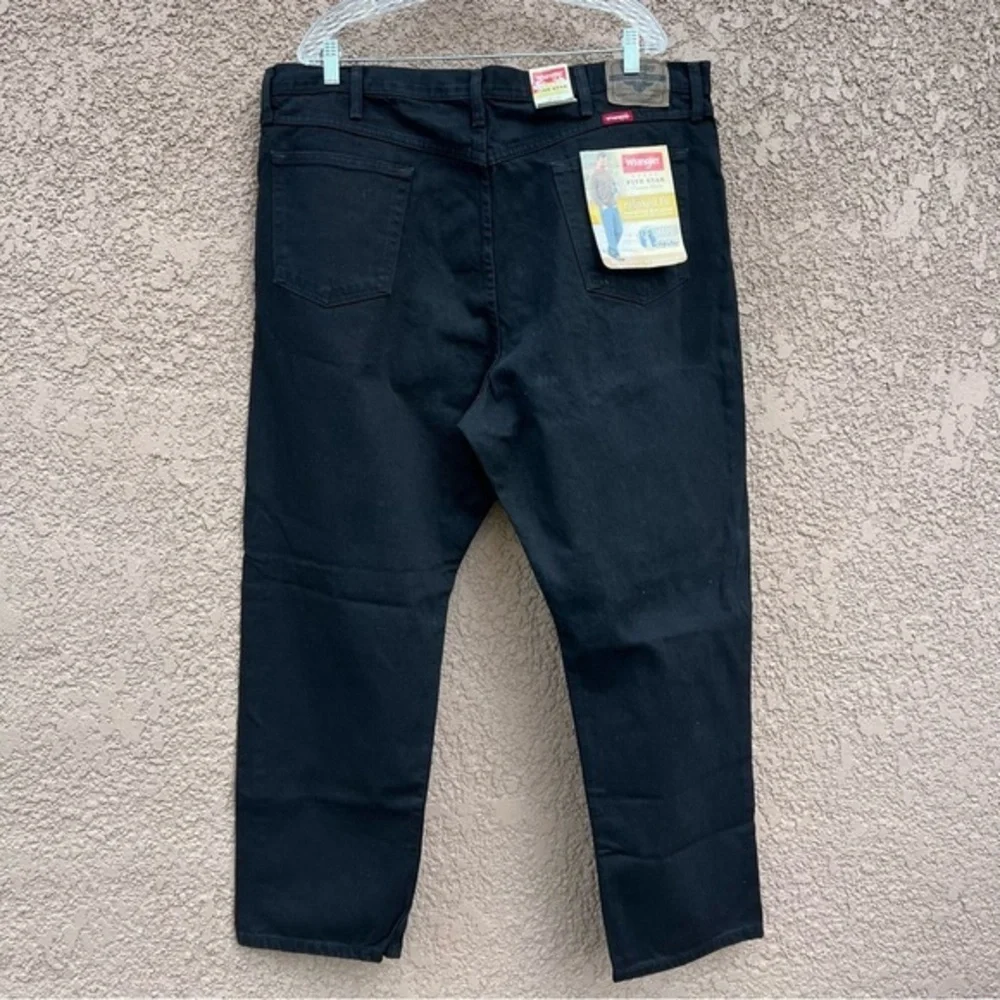 NEW! Wrangler‎ Relaxed Fit Straight Leg Black Denim Jean 42x30, Fits Over Boots